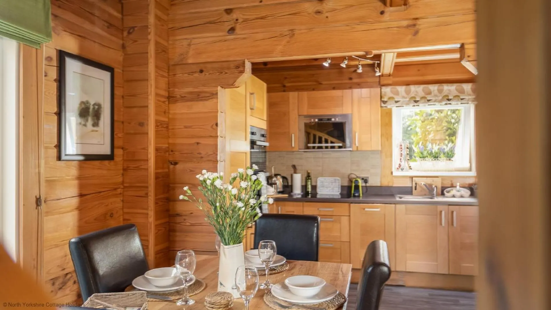 ת'ירסק Lake View Lodge With Hot Tub 0*,